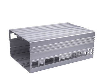 A extrusão de alumínio industrial perfila o cerco elétrico com fazer à máquina do CNC
