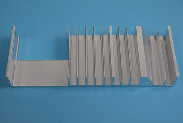 A extrusão de alumínio fazendo à máquina do dissipador de calor do CNC perfila o radiador de alumínio com têmpera de T4 T5 T6