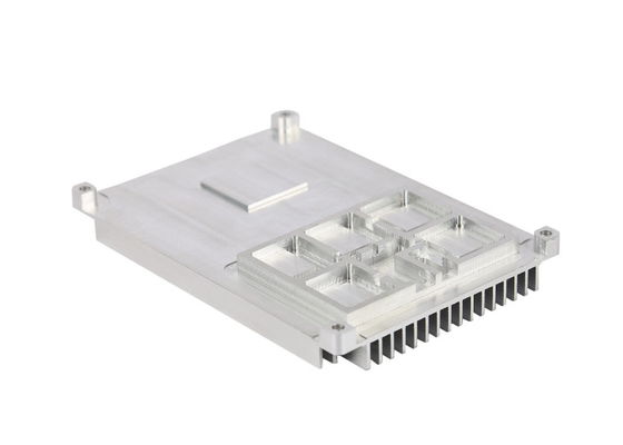 Profissionais de dissipadores de calor eletrônicos de alumínio anodizado natural com fresagem / perfuração / toque