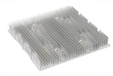 Peça fazendo à máquina personalizada da elevada precisão de alumínio dos perfis da extrusão do dissipador de calor/CNC