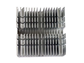 A extrusão de alumínio fazendo à máquina do dissipador de calor do CNC perfila 6061 T6/T66 para a maquinaria dos trens
