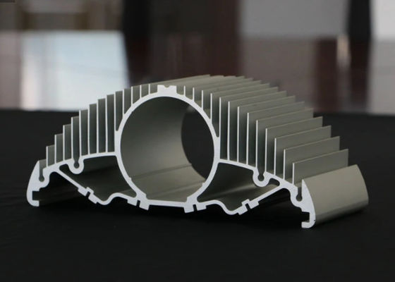 Grande extrusão de alumínio fazendo à máquina do dissipador de calor do Cnc refrigerar de ar